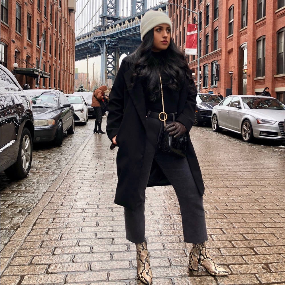 Meet your Posher, Evelyn